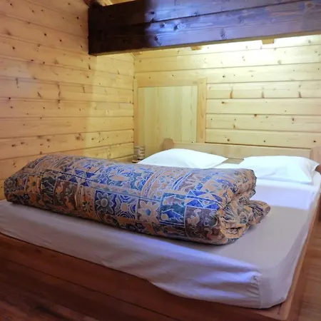 Fabulous Mountain View Chalet With Sauna In Σαλέ La Bresse